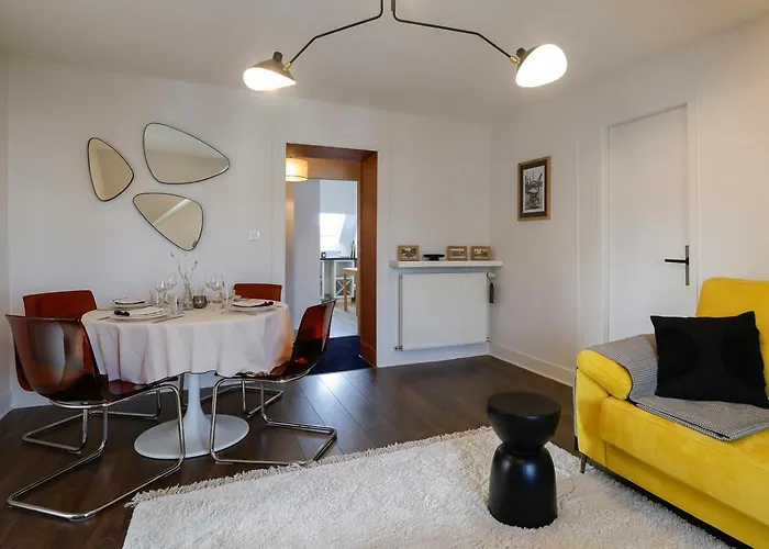 Les Fougeres 3e Apartament